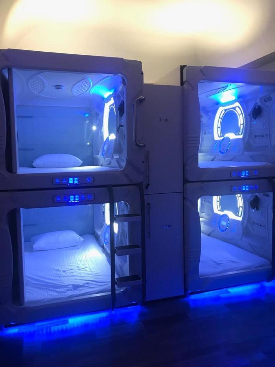 The Capsule Hotel كولمبو المظهر الخارجي الصورة