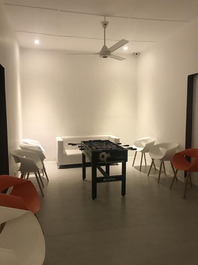 The Capsule Hotel كولمبو المظهر الخارجي الصورة