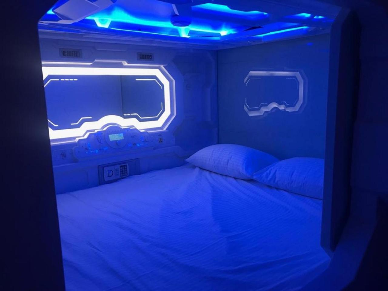 The Capsule Hotel كولمبو المظهر الخارجي الصورة